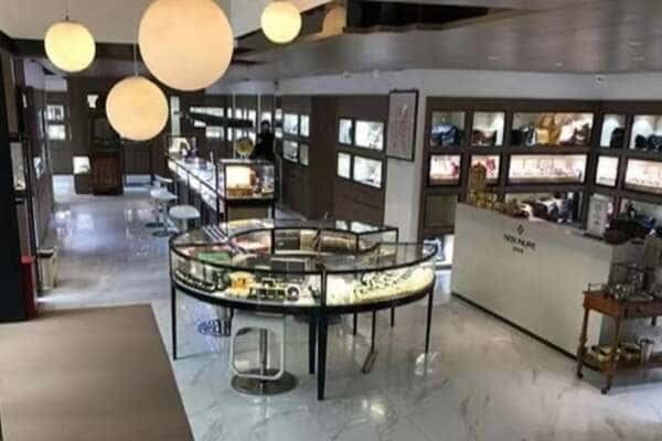 成都市都江堰佳哥鉴酒商行